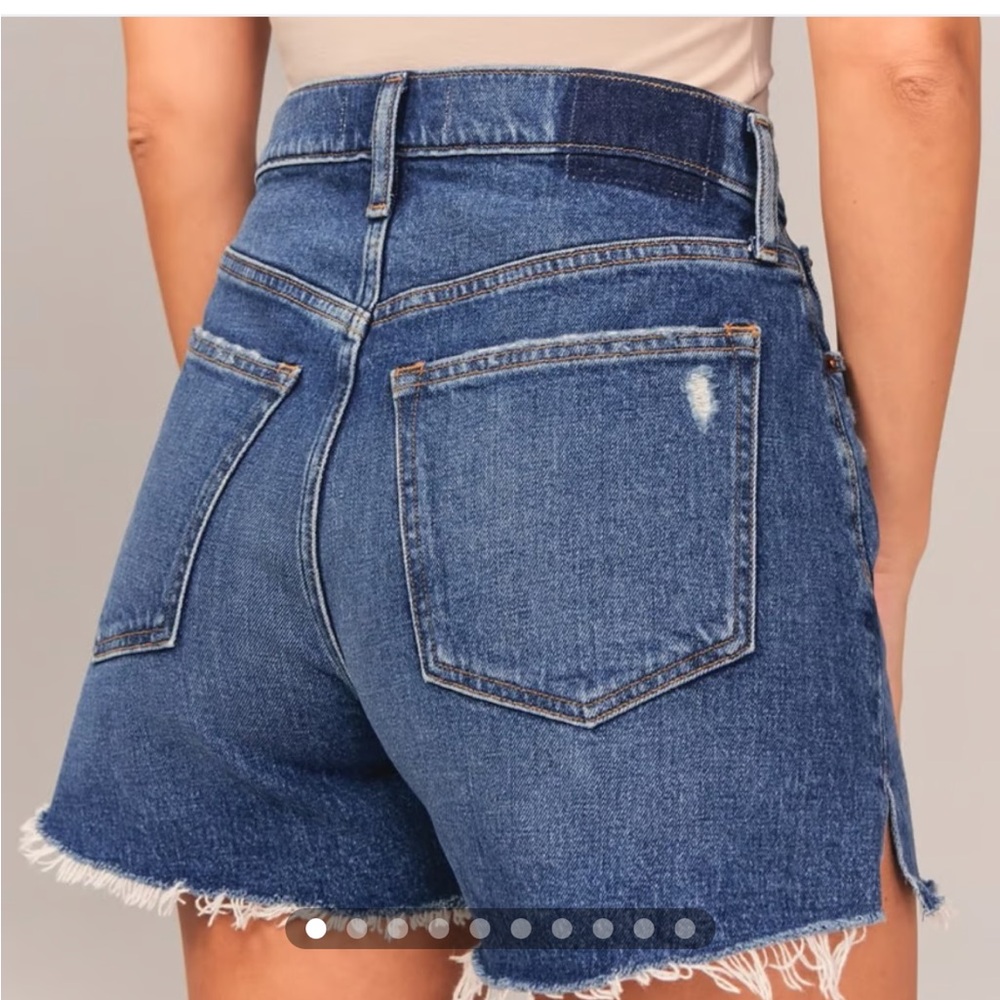 Abercrombie 4 inch high rise mom short dark wash NWOT 2/26